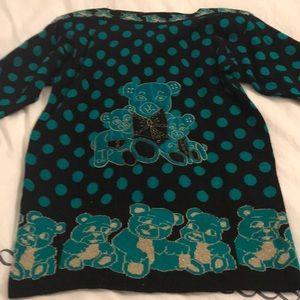 Teddy bear 🐻 sweater
